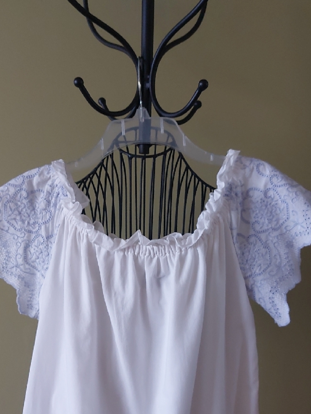 MOHITO, Size M, White 100% Cotton Embroidered Off-Shoulder Dress - Picture 4 of 7